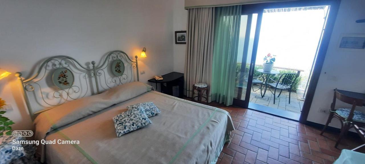 Hotel La Giada Del Mesco Леванто Екстер'єр фото