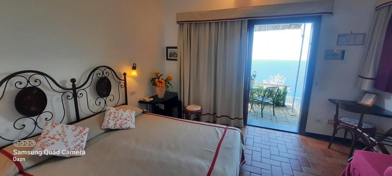 Hotel La Giada Del Mesco Леванто Екстер'єр фото
