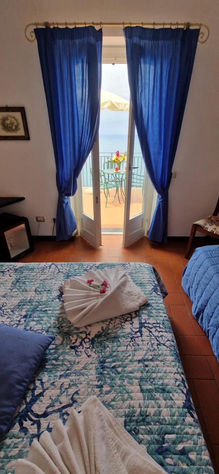 Hotel La Giada Del Mesco Леванто Екстер'єр фото